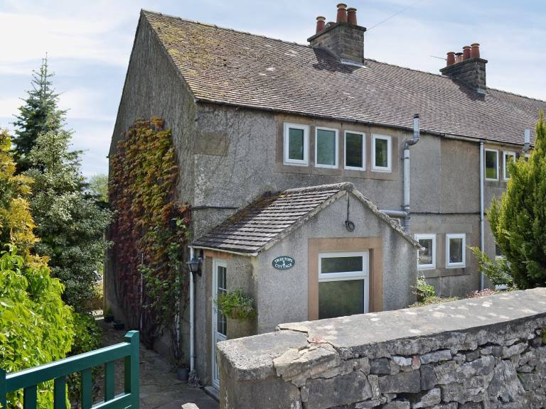 Cottage Winster