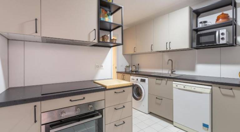 Apartment with patio | Near Alcazaba of Málaga | Suitable for remote work — photo 3