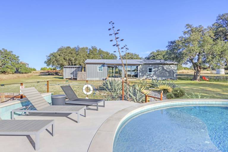 Rancho De Vida- Main House in Blanco, TX