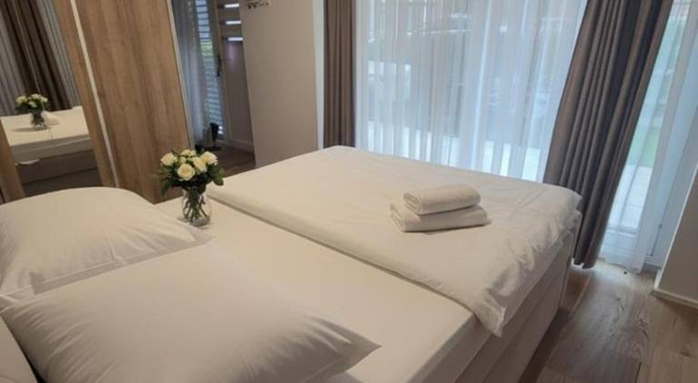 Holiday apartment with hot tub — photo 2