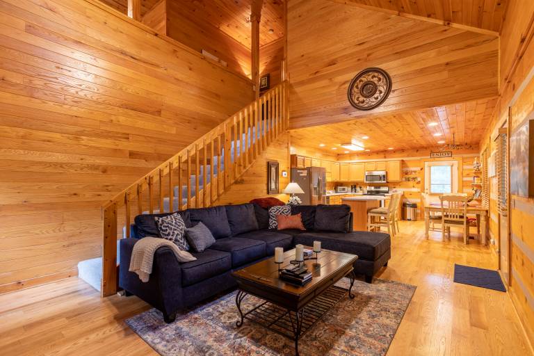 4J Getaway - Rustic cabin between Boone & Blowing Rock with hot tub — photo 3