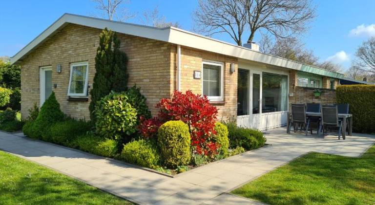 Vacation home with 3 rooms for 6 persons in Domburg
