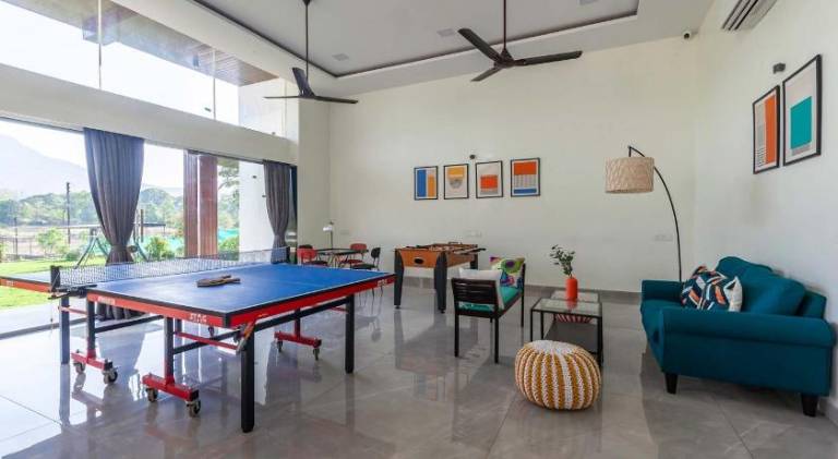 Spacious villa with jacuzzi, garden & private pool | Pets allowed — photo 3