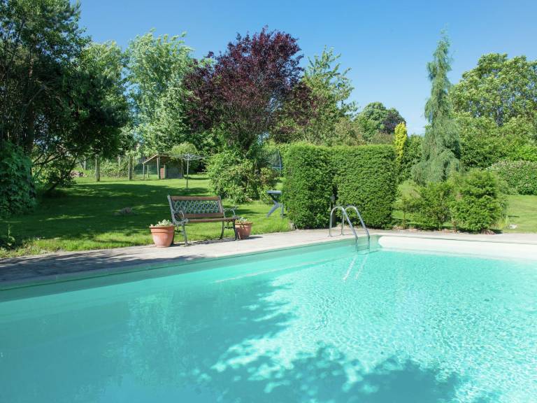 House with patio & pool — photo 3