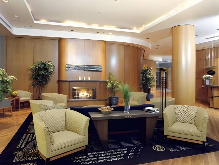 Delta Hotels Edmonton Centre Suites in Edmonton, AB