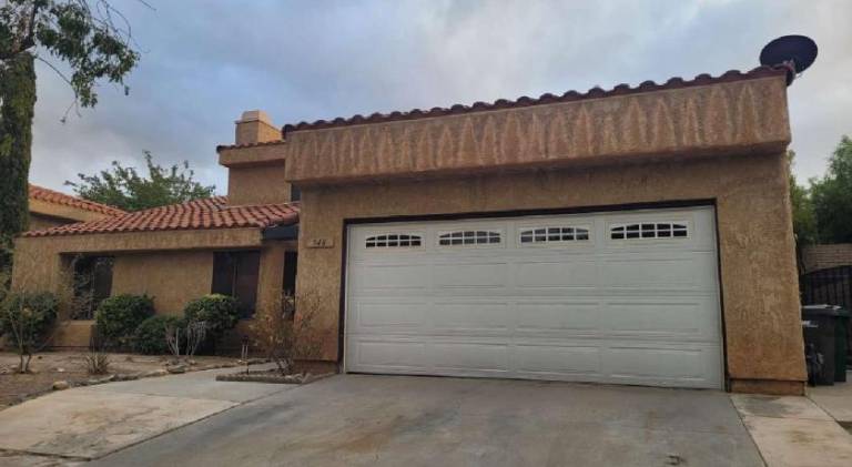 3BR & Loft near Palmdale Hospital Shared Hm