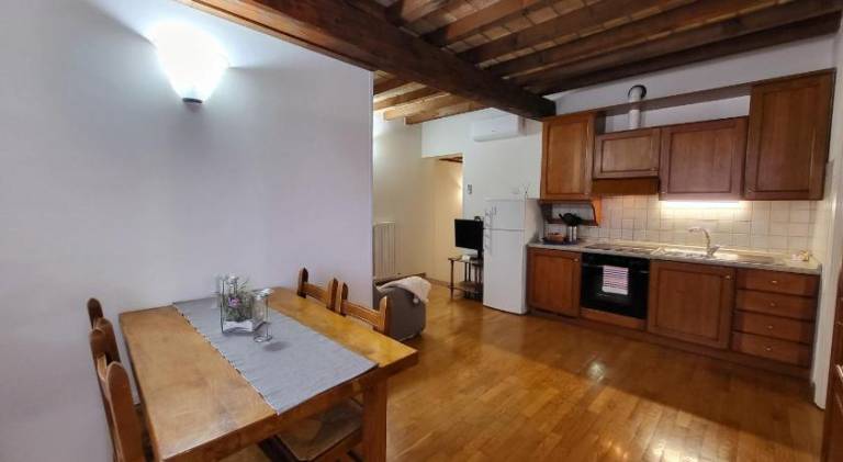Serviced apartment with yard — photo 5