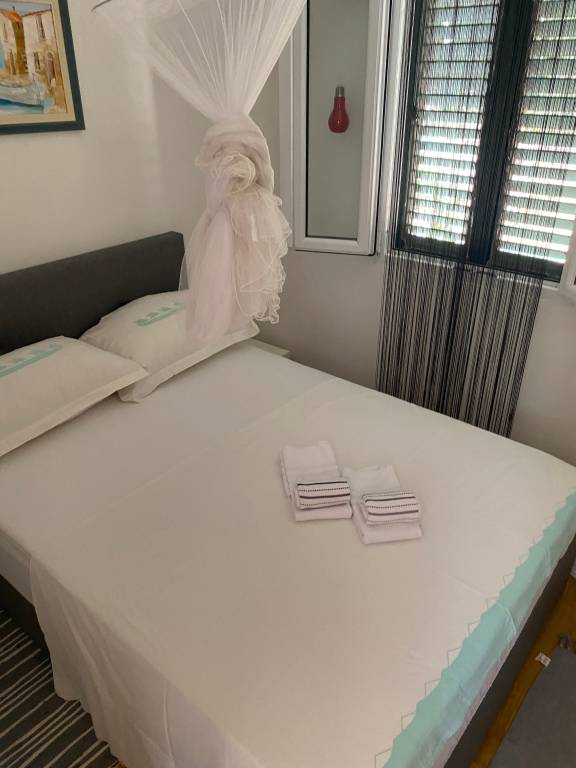 One bedroom house with terrace Cove Skozanje, Hvar (K-19749) — photo 5