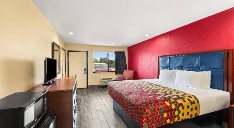 Econo Lodge Belton in Belton, TX