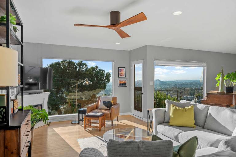 La Mesa Lookout with AC BBQ Firepit Pet Friendly