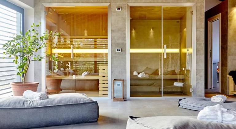 Child-friendly charming vacation home with sauna, yard & jacuzzi | Good for workation | Pets are welcome — photo 2