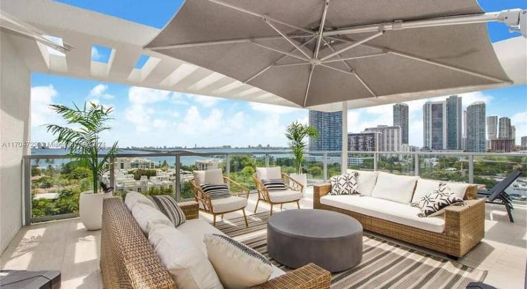 Luxury Penthouse Water Views Massive Terrace in Miami, FL