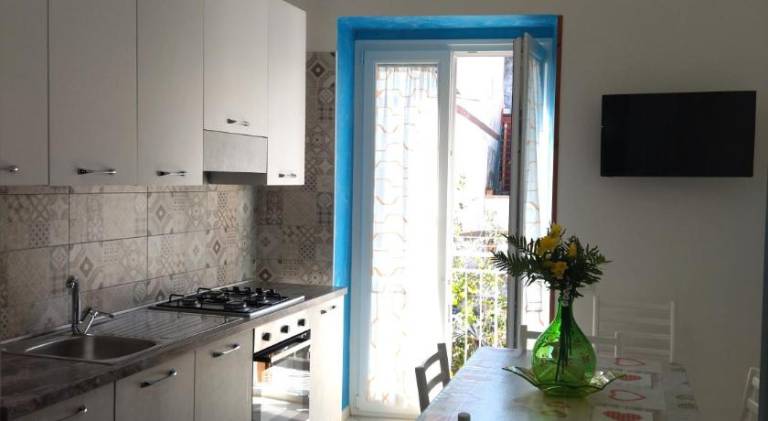 Apartment with 2 rooms for 4 persons — photo 3