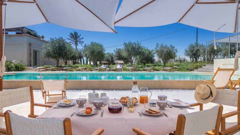 Villa with grill, terrace & private pool | Garden view | Suitable for remote work — photo 2