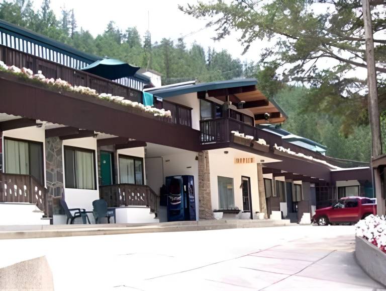 Motel Radium Hot Springs