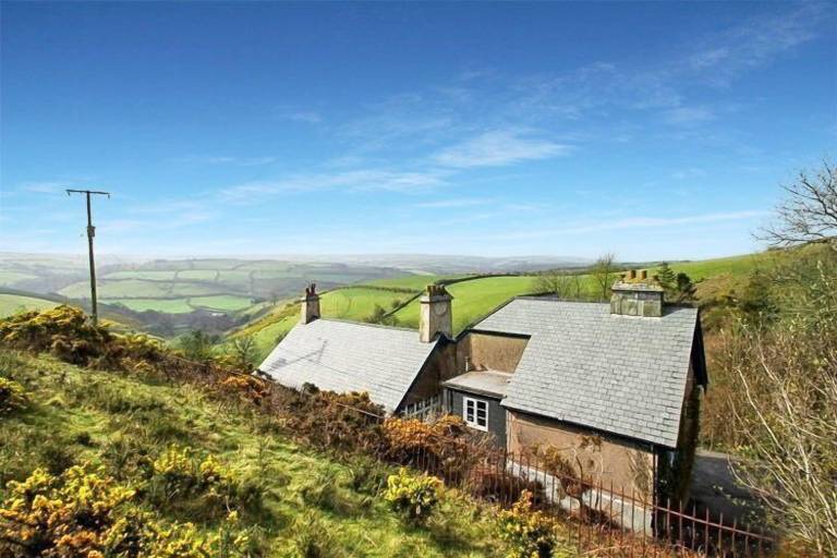 House Lynton and Lynmouth