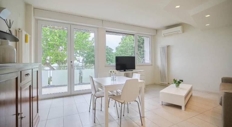 Serviced apartment with 3 rooms for 6 persons — photo 3
