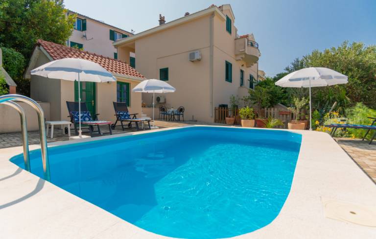 Villa  Macarsca
