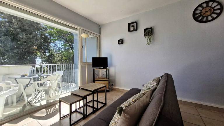 Holiday apartment with 2 rooms for 4 persons — photo 3