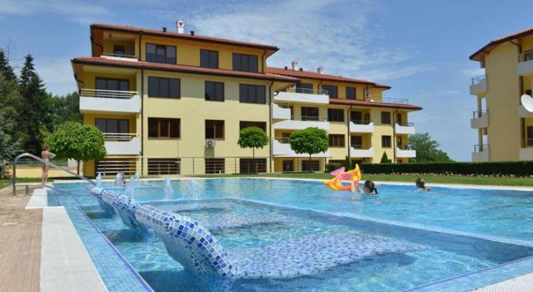 Apartment with pool | Close to the beach | Pets are welcome in Varna