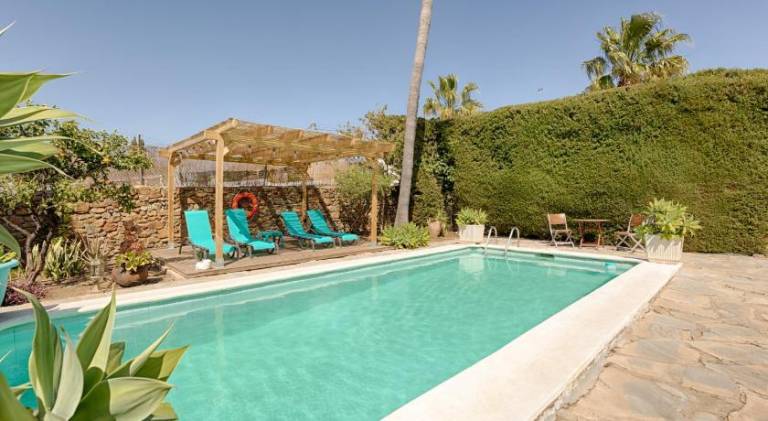 Spacious vacation home with pool | Dogs allowed — photo 4