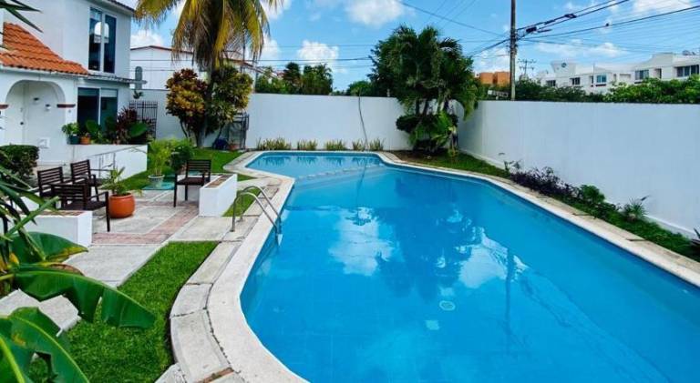 Pleasant apartment with pool | Pet-friendly — photo 3