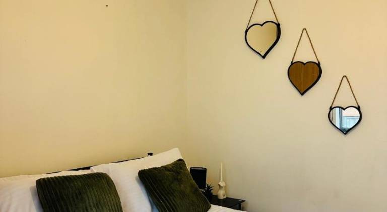 Holiday apartment | Next to Liverpool Cathedral | Dogs allowed in Liverpool