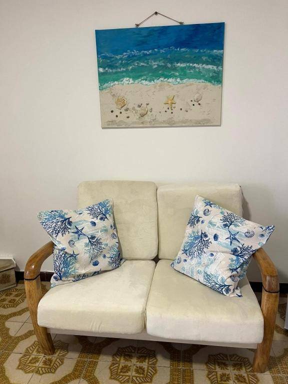 Vacation home with patio — photo 3
