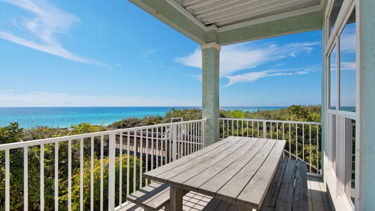 Apartment with heated pool & fast internet | Beach view — photo 3