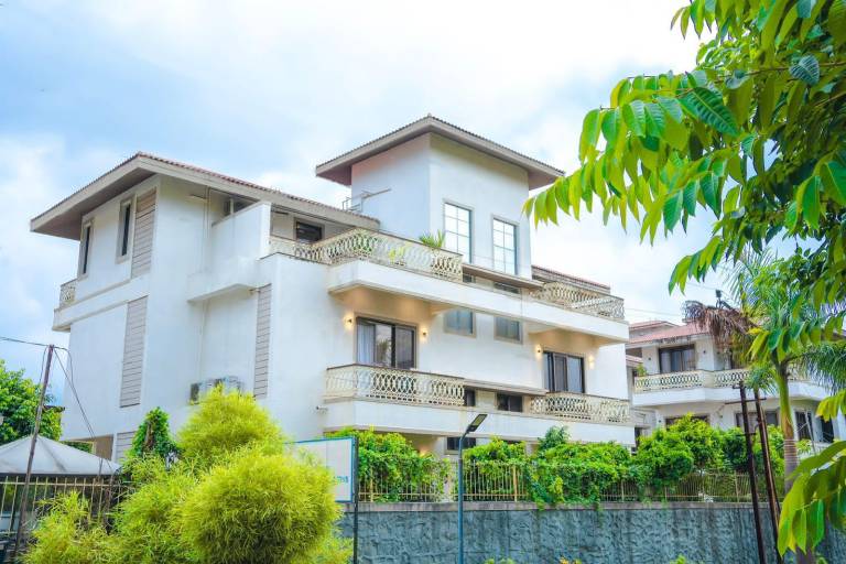 Villa with 2 rooms for 10 persons in Khandala