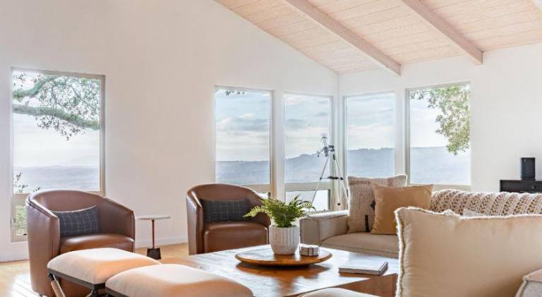 Sonoma Skyhouse by AvantStay Pool Sauna Hot Tub Stunning Valley Views — photo 4