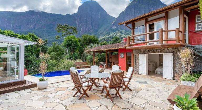 Vacation home with pool | Pets are welcome — photo 2