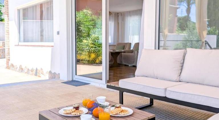 Villa with private pool, terrace & yard | Good for workation | Pets allowed — photo 3