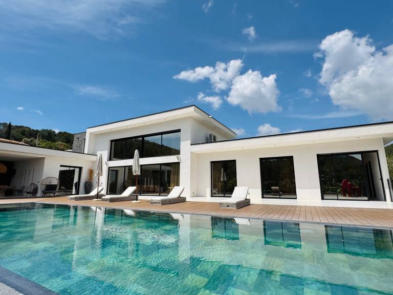 Holiday Home 'California Baïa Bandol' with Private Pool, Wi-Fi and Air Conditioning — photo 3
