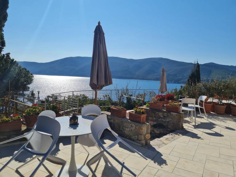 Lovely holiday apartment with patio, pool & garden | Next to the beach | Pets are welcome — photo 2