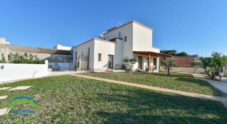 House with garden, patio & barbeque in Marsala