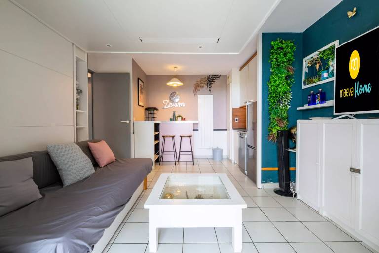 Lovely rental apartment with jacuzzi, patio & garden | Next to the beach | Pets are welcome — photo 2