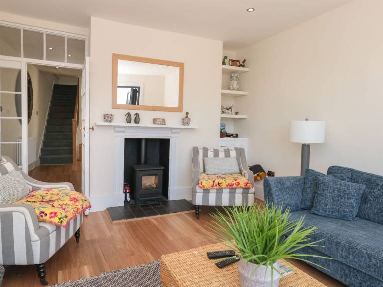 Cottage with garden & terrace | Beach view — photo 3