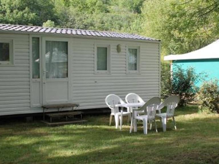 Family-oriented mobile home with pool | Pet-friendly — photo 4