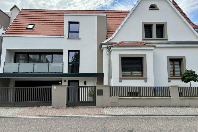 Designer flat with lovely terrace