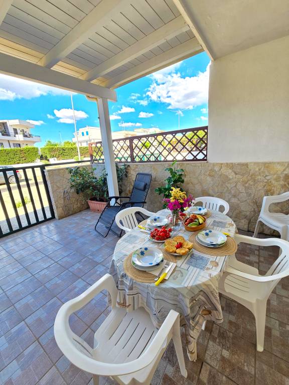 House with BBQ — photo 2