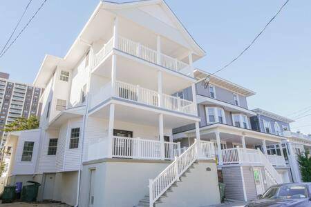 Bartram Dream House II - Bartram Beach Retreat in Pleasantville, NJ