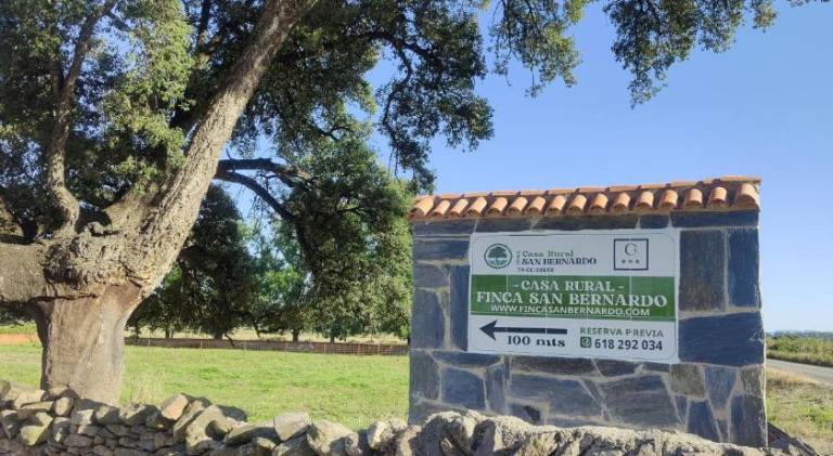 Casa Rural Finca San Bernardo 3 estrellas in Cáceres