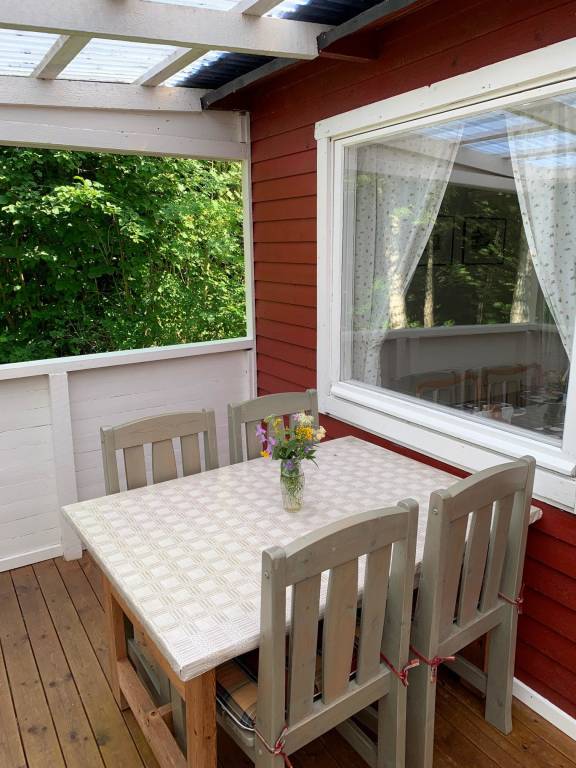 Vacation home with grill, garden & patio — photo 4