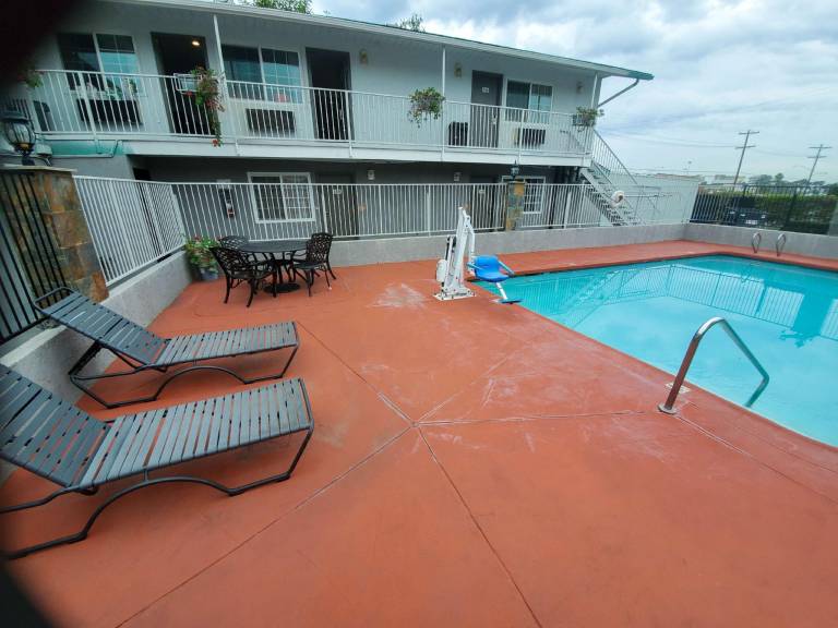 Studio 6 National City, CA - Naval Base San Diego — photo 4