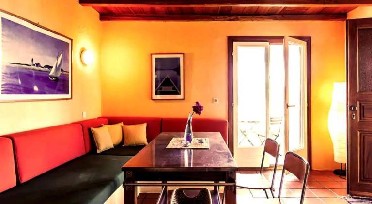 Villa with yard, BBQ & patio | Suitable for remote work — photo 4