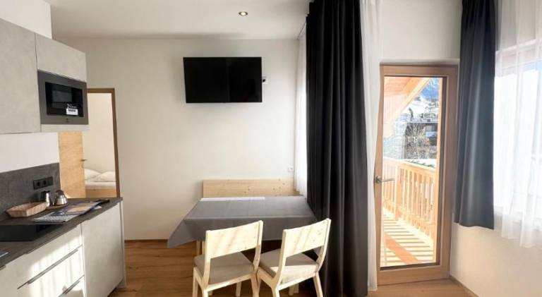 Serviced apartment with hot tub — photo 5