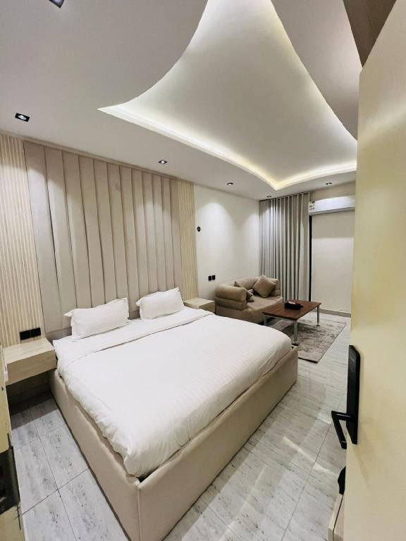 House with 2 rooms for 2 persons in Riyadh