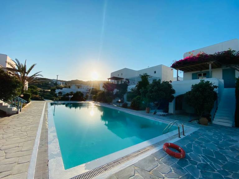 Villa with pool — photo 2
