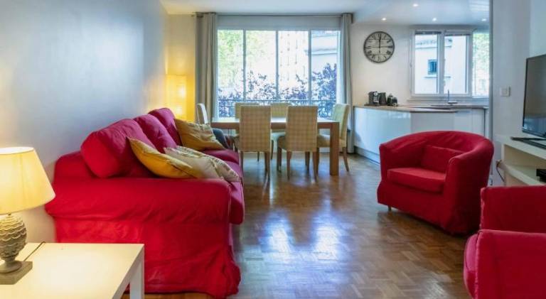 Paris City - Spacious 3 rooms flat for families - 3 minutes from metro station in Bagnolet